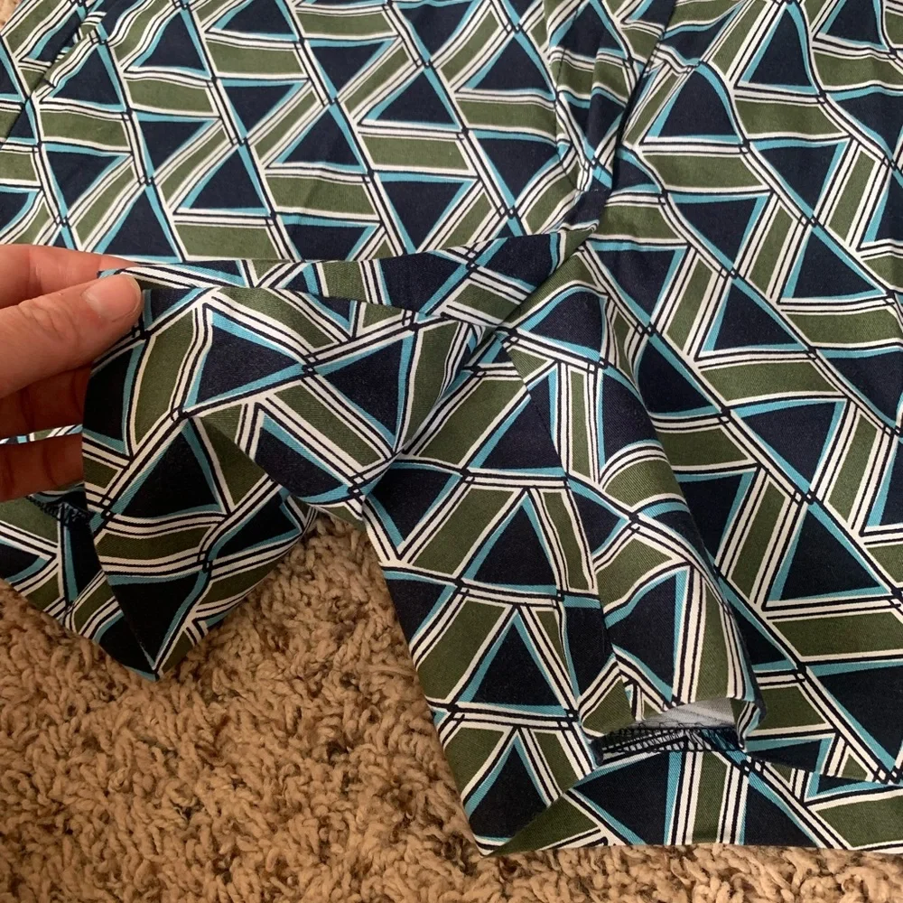 Ann Taylor | geometric pattern shorts.